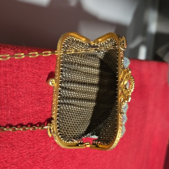 Stunning Mandalian Art Deco Purse - Picture 4 of 4